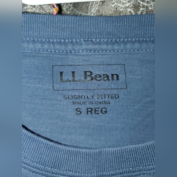 L.L. Bean Tee - Picture 3 of 5